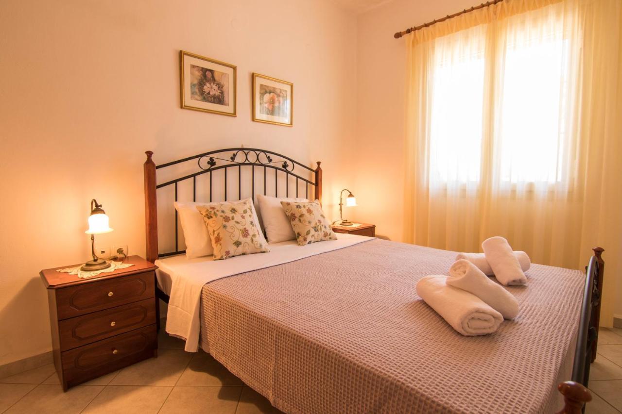 Fedra Apartments, View, Free Parking, 2Mins To Beach Palekastro Exteriör bild